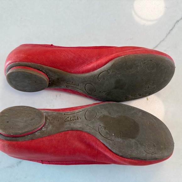 Red Clarks Dress shoes purchased in the UK - Picture 2 of 4